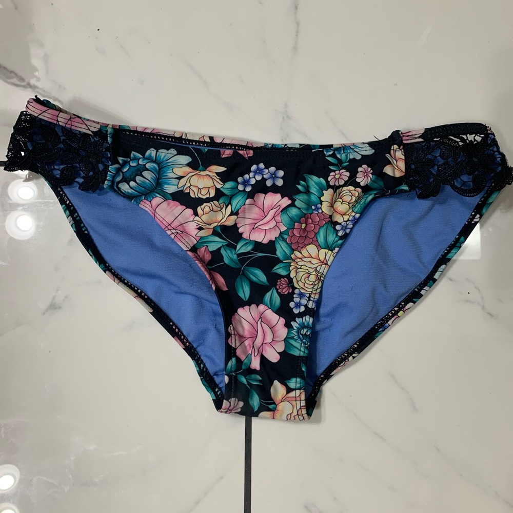 Floral bikini bottoms